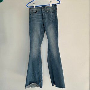 Universal Thread Women's High-Rise Flare Jeans - NWOT